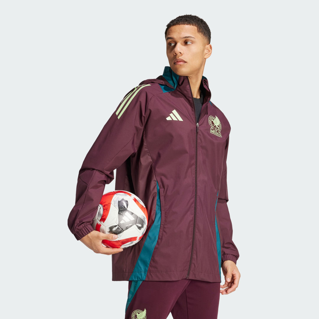 adidas Chamarra Tiro 24 Competition All-weather Selección Nacional de México Hombre, Dark burgundy/mystery verde
adidas Chamarra Tiro 24 Competition All-weather Selección Nacional de México Hombre, Dark burgundy/mystery verde