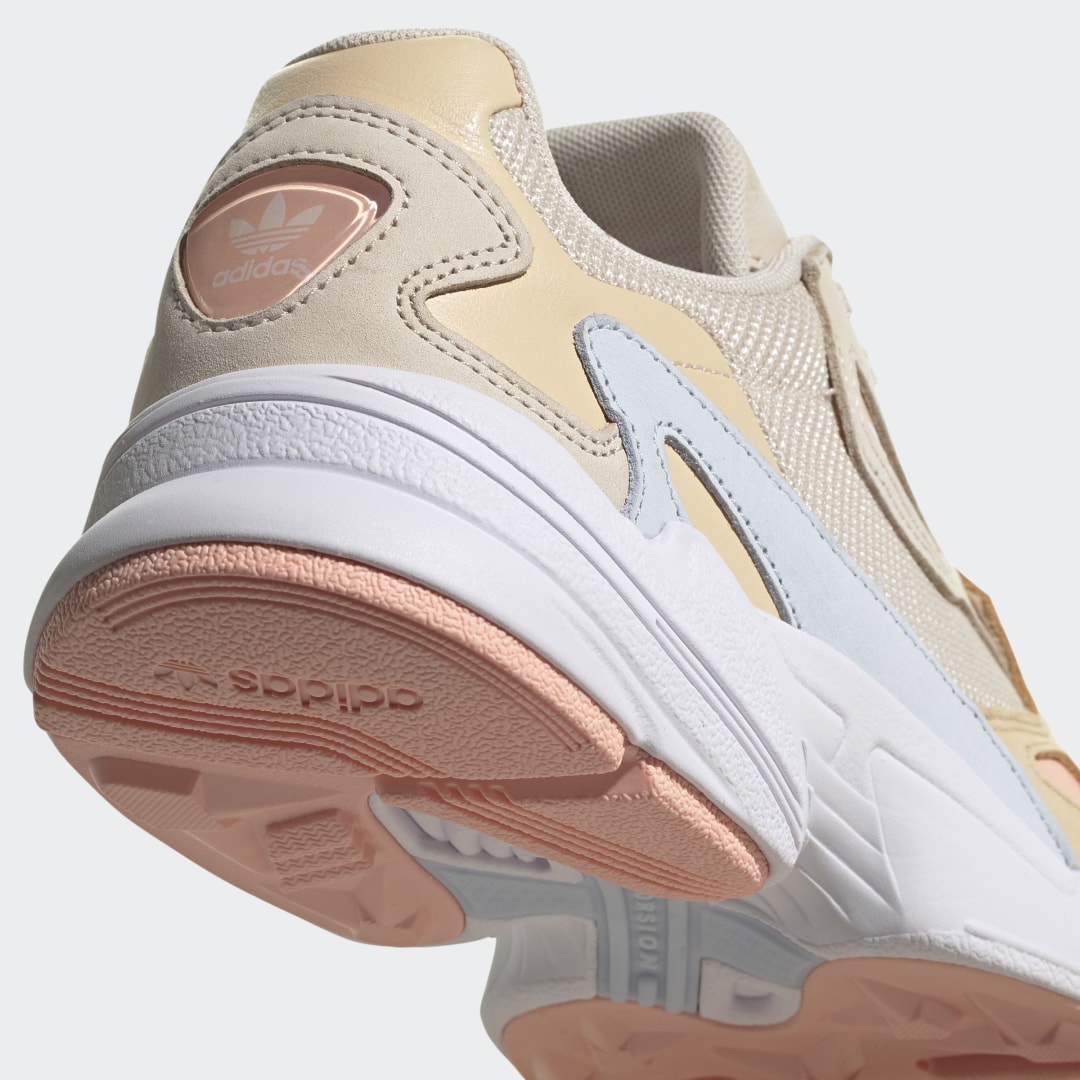 фото Кроссовки falcon adidas originals