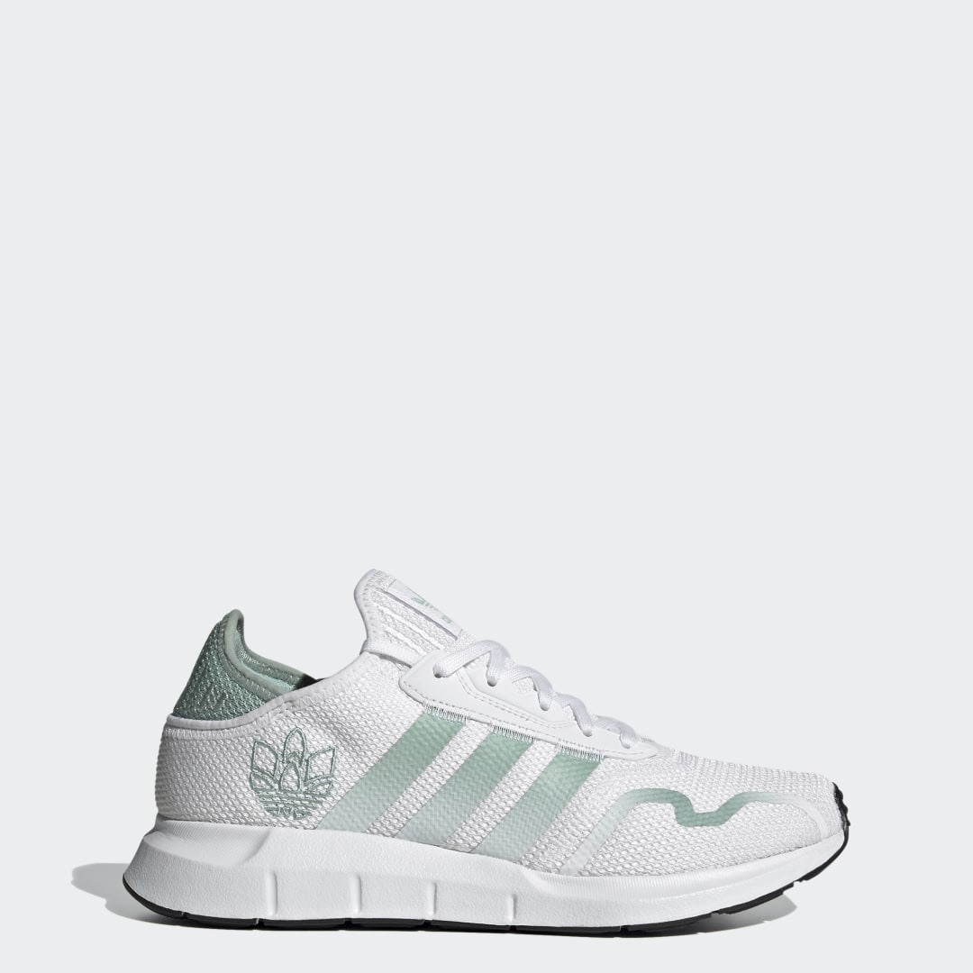 фото Кроссовки swift run x adidas originals