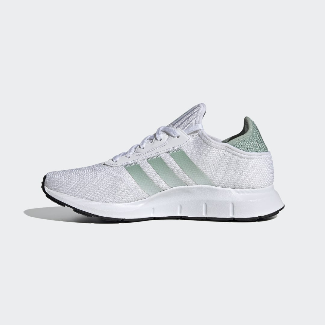 фото Кроссовки swift run x adidas originals