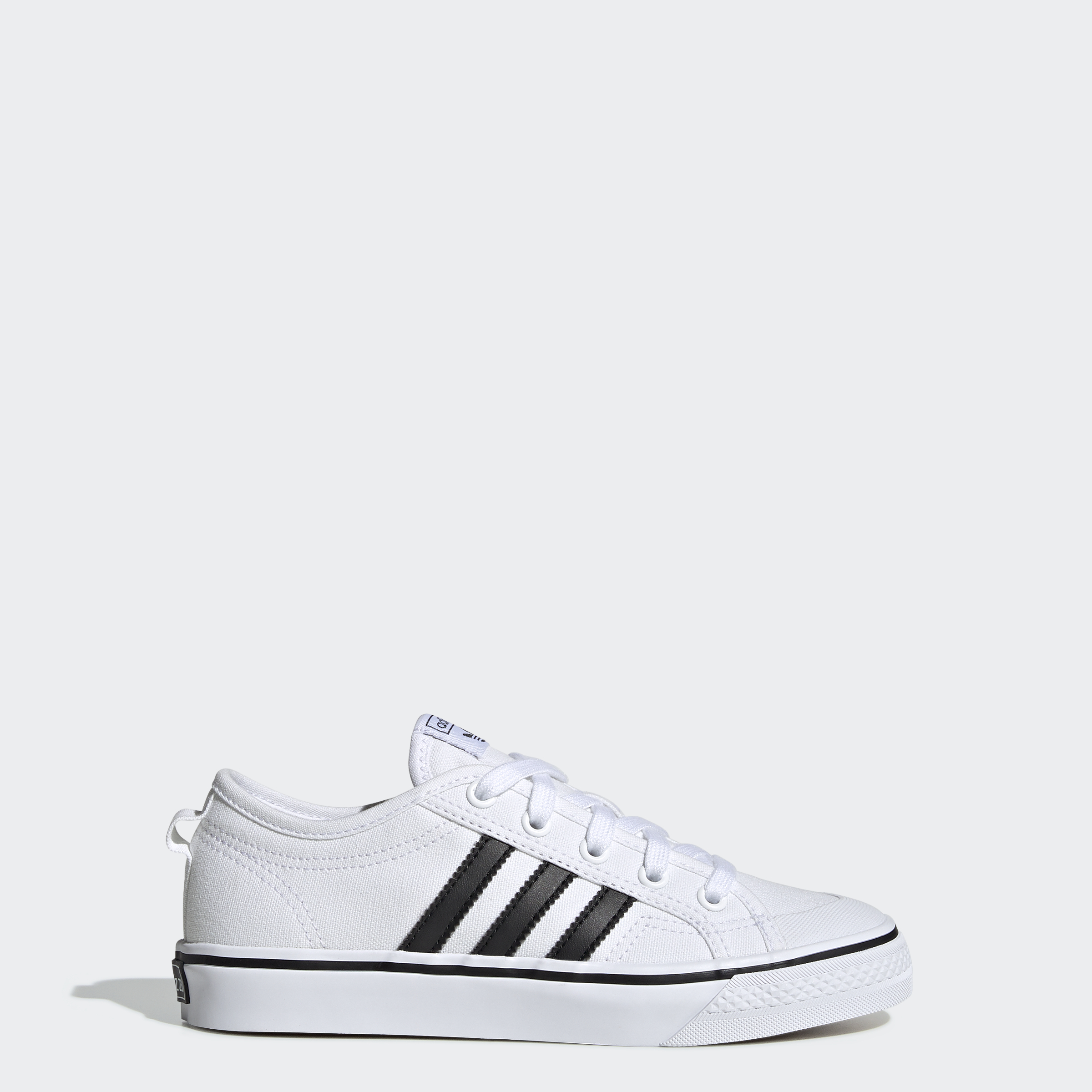 Adidas originals белые. Adidas Originals Nizza White. Adidas Originals Nizza. Кеды adidas Originals Nizza Hi RF. Кеды адидас Nizza мужские.