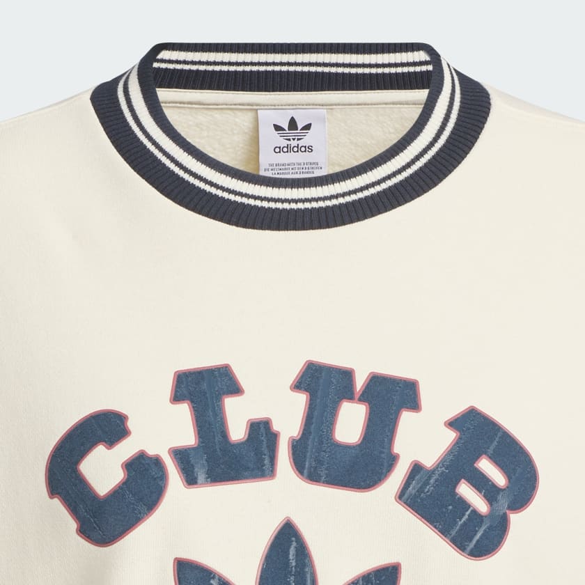 trang Áo Sweatshirt Cổ Tròn Graphic Collegiate