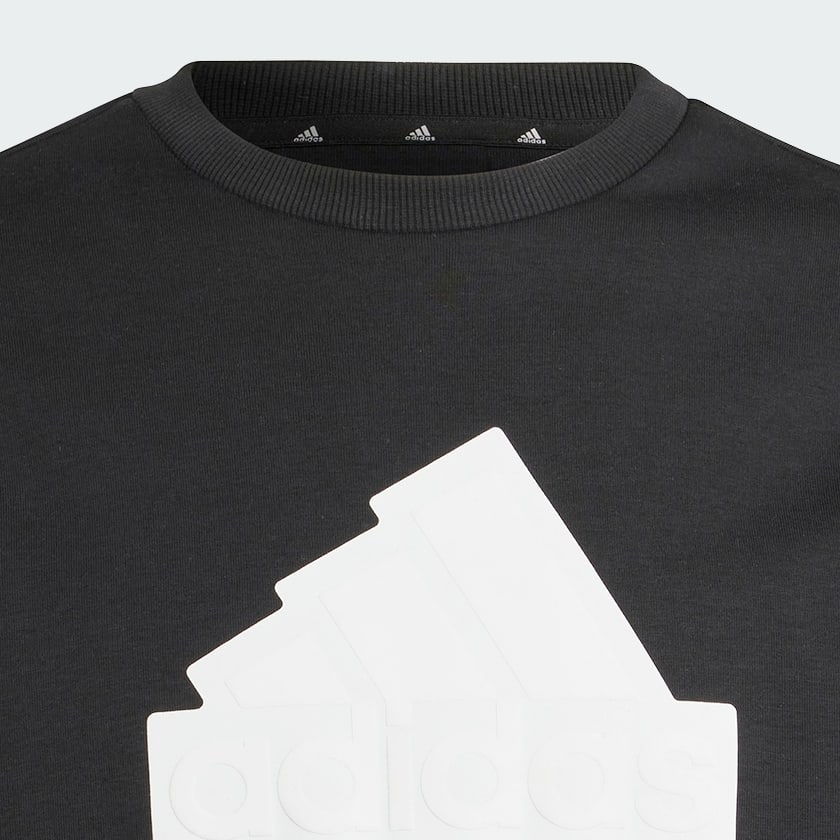 Siyah Future Icons Badge of Sport Crew Sweatshirt