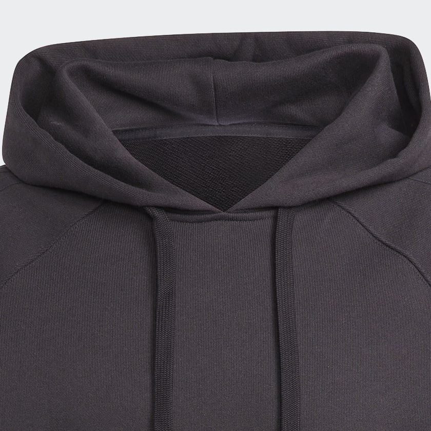 Schwarz Essentials Hoodie