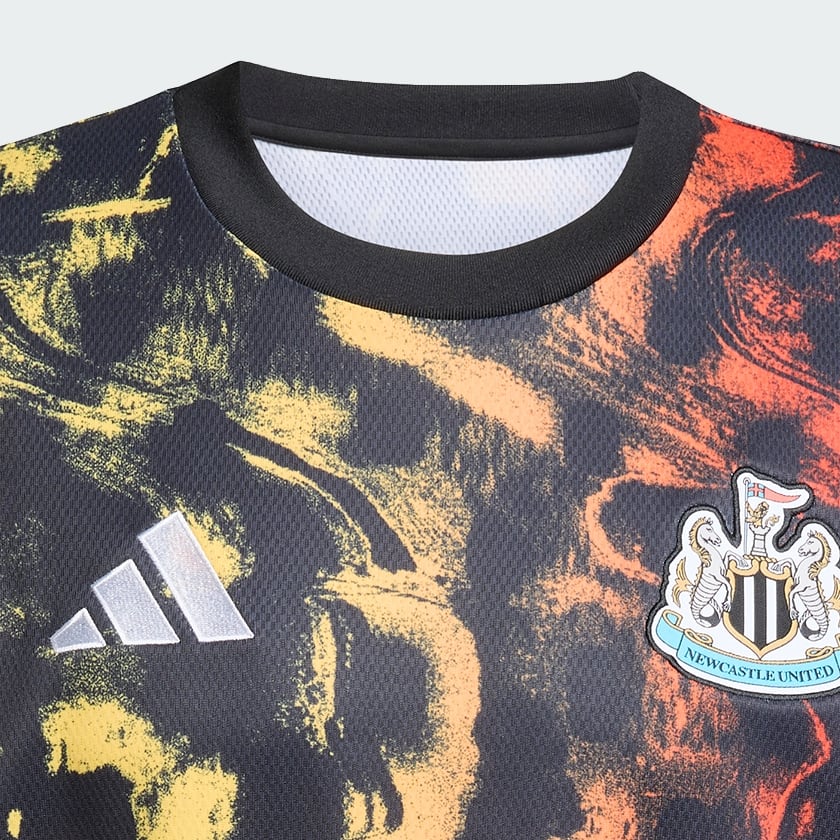 Nero Top caldo pre-partita Newcastle United FC 25/26