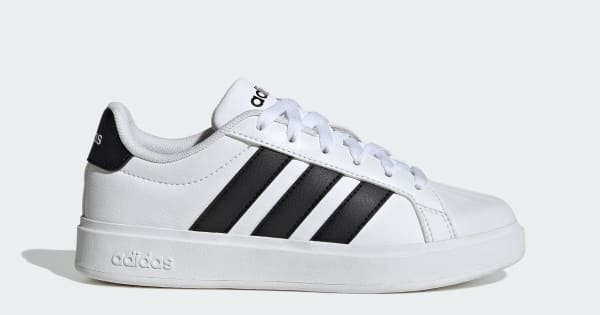 Streettalk_White_JQ6146_01_00_