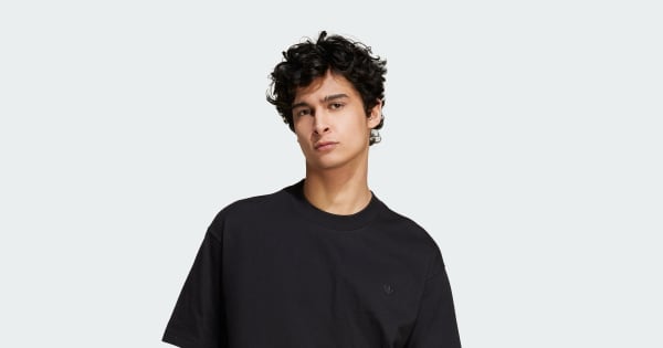 アディダス プレミアム エッセンシャルズ Tシャツ - ブラック