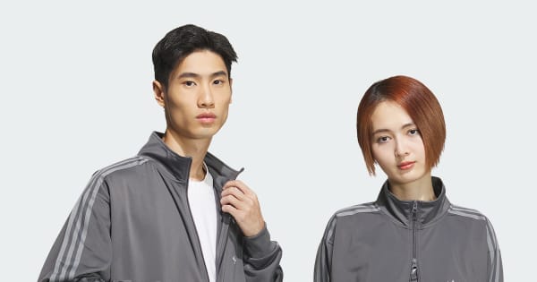 アディダス トラックジャケット（ジェンダーニュートラル