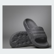 Product color: Grey Five / Grey Five / Core Black