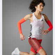 สี: White / Light Solid Grey