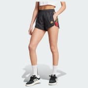Màu sản phẩm: Black / Team Victory Red / St Tan