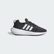 Farbe: Core Black / Cloud White / Grey Five