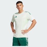 Product color: Green Mist