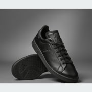 Product color: Core Black / Core Black / Carbon