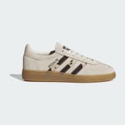 Colour: Off White / Core Black / Gum