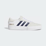 Farbe: Crystal White / Collegiate Navy / Cloud White