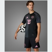 Product color: Black