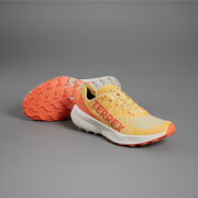 Color del artículo: Semi Spark / Crystal White / Impact Orange