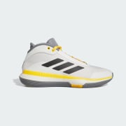 Colour: Cloud White / Core Black / Off White