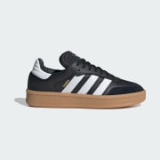 Kód barvy: Core Black / Cloud White / Gum