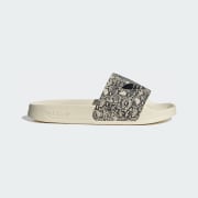 Kód farby: Wonder White / Core Black / Wonder White