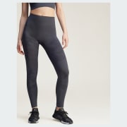 Farbe: Carbon