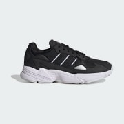Kód farby: Core Black / Core Black / Cloud White