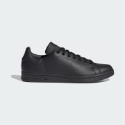 Colour: Core Black / Core Black / Cloud White