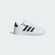 Kód farby: Cloud White / Core Black / Core Black