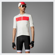 Colore prodotto: Chalk White / Pure Ruby