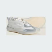 Colore prodotto: Cloud White / Cloud White / Off White