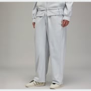 Colour: Clear Grey