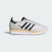Colour: Cloud White / Core Black / Spark