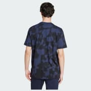 Colour: Multicolor / Legend Ink