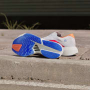 컬러: Cloud White / Lucid Red / Lucid Blue