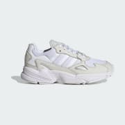 สี: Cloud White / Cloud White / Grey One