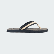 Colour: Core Black / Magic Beige