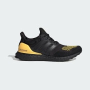 สี: Cloud White / Core Black / Spark