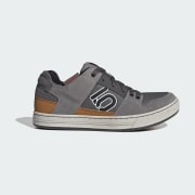 Color del artículo: Grey Five / Grey One / Bronze Strata