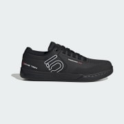 Kód farby: Core Black / Cloud White / Cloud White