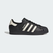 Colour: Core Black / Off White / Silver Metallic