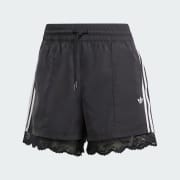 adidas レーストリムショートパンツ　ブラック　ショーパン　スリーストライプ adidas（アディダス）の「レース トリム スリーストライプス