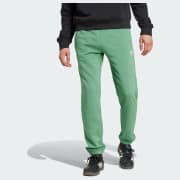 Product color: Preloved Green