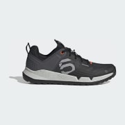 Product color: Core Black / Cloud White / Grey Six