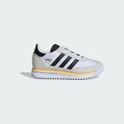 Cor do artigo: Cloud White / Core Black / Spark
