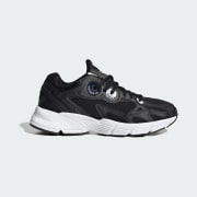 Cor do artigo: Core Black / Core Black / Cloud White