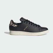 人気のクリスマスアイテムがいっぱい！ adidas Stan Smith Shoes - Black | Women's Lifestyle | adidas US 靴