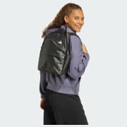 Màu sản phẩm: Black / White