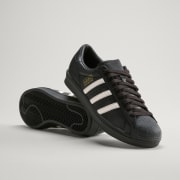 商品カラー： Core Black / Core White / Core Black