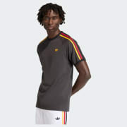 Product colour: Utility Black / Collegiate Gold / Power Red